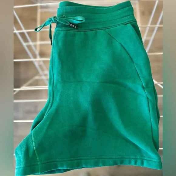 Lululemon Scuba High-Rise Sweat Shorts 5” Size 10 Cascadia Green EUC - Picture 3 of 7